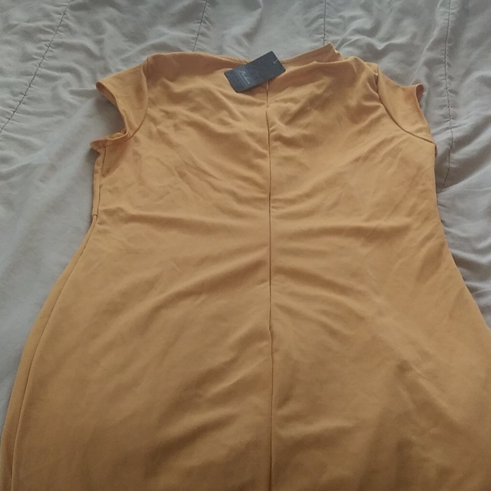 Dress - Picture 2 of 2